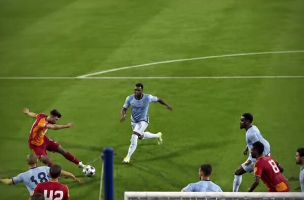 Erzurumspor–Galatasaray karşılaşmasında Sallai’nin gol pozisyonundan saha içi görüntü.